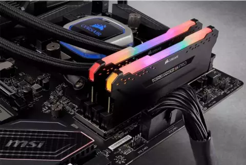 Corsair VENGEANCE RGB PRO CMW64GX4M2E3200C16